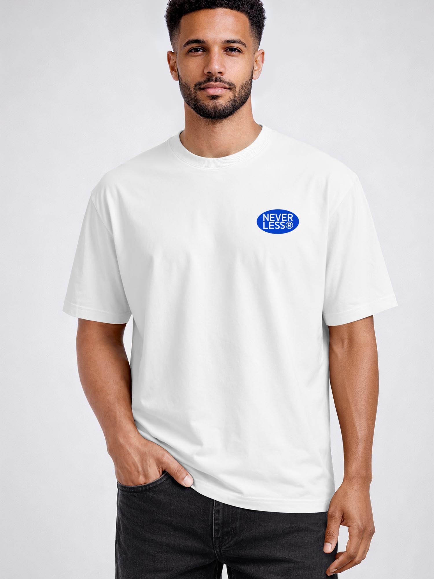[AI generated] weiß relaxed-fit