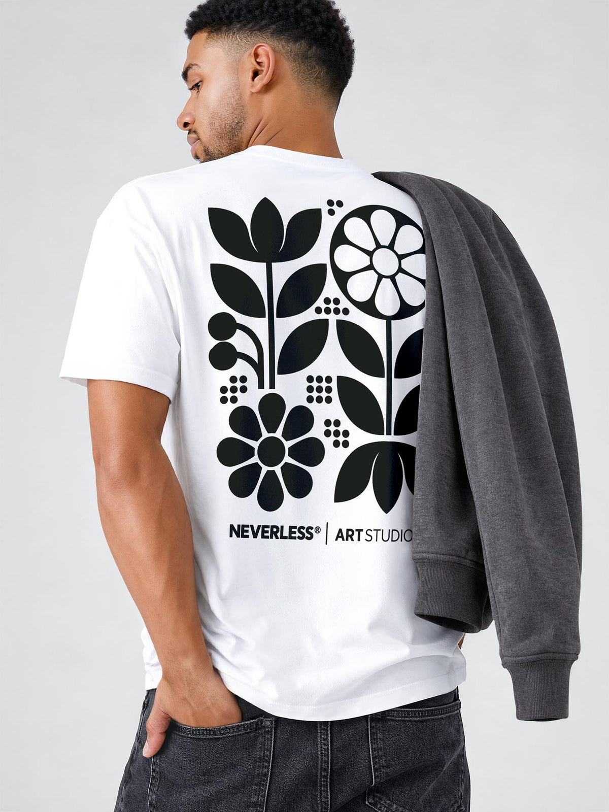 [AI generated] weiß relaxed-fit