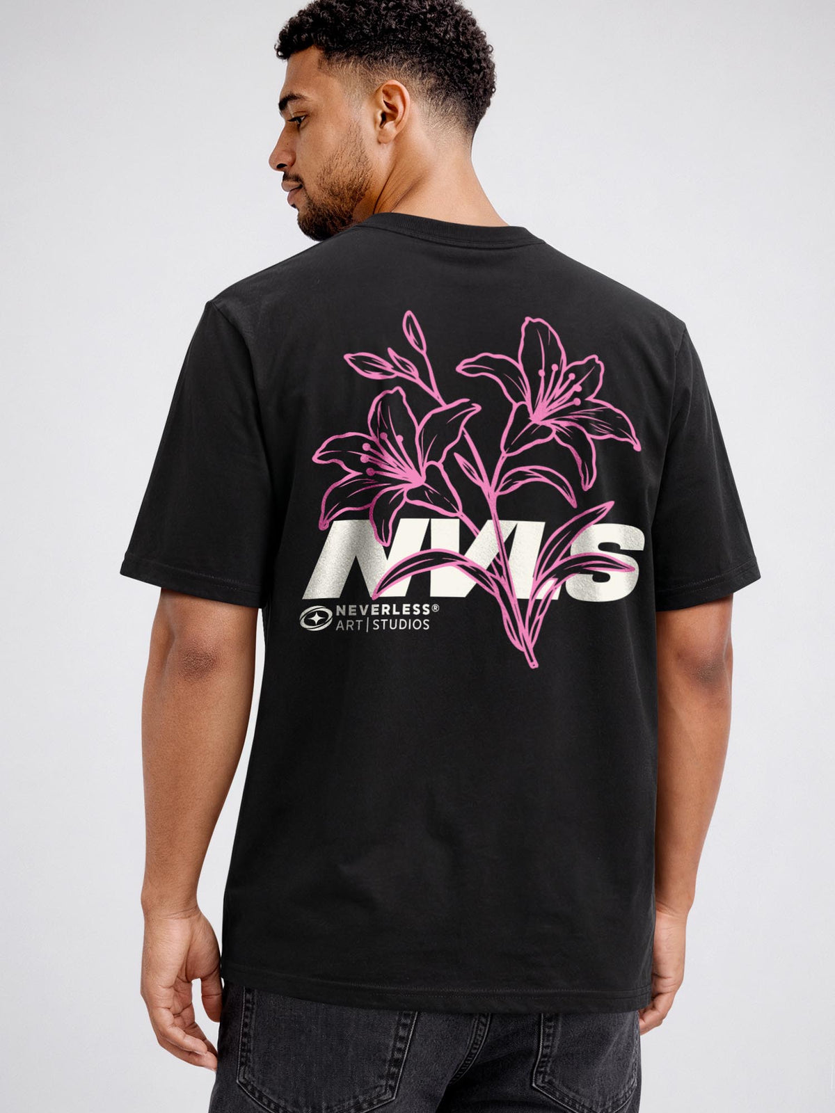 [AI generated] schwarz relaxed-fit