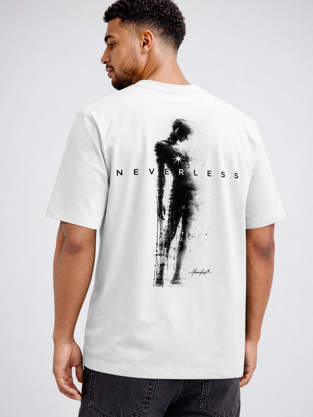 [AI generated] weiß relaxed-fit