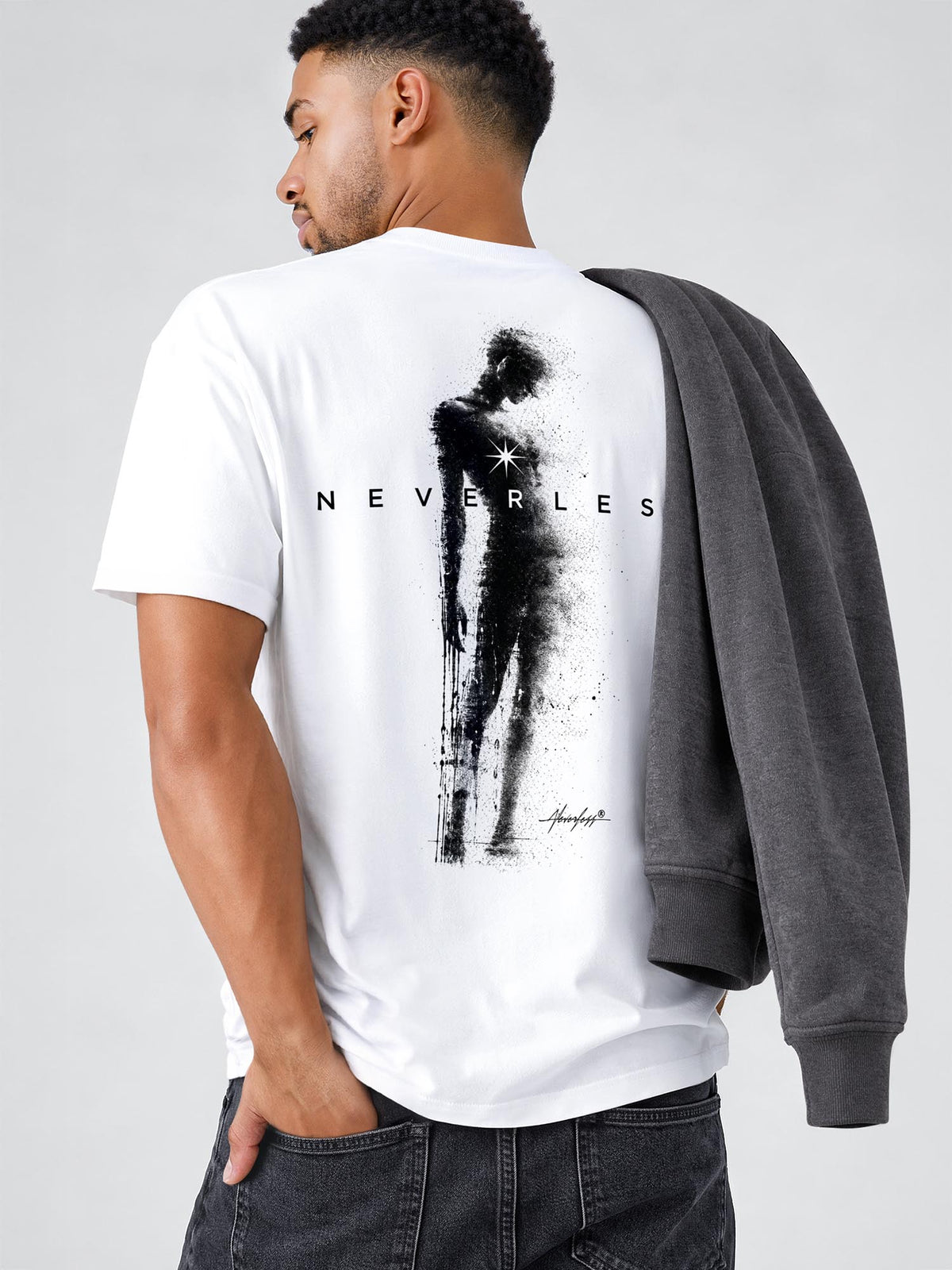 [AI generated] weiß relaxed-fit