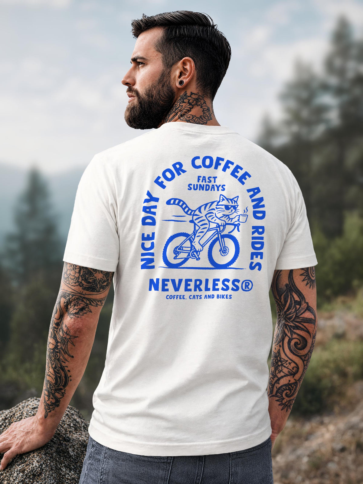 [AI generated] weiß slim-fit