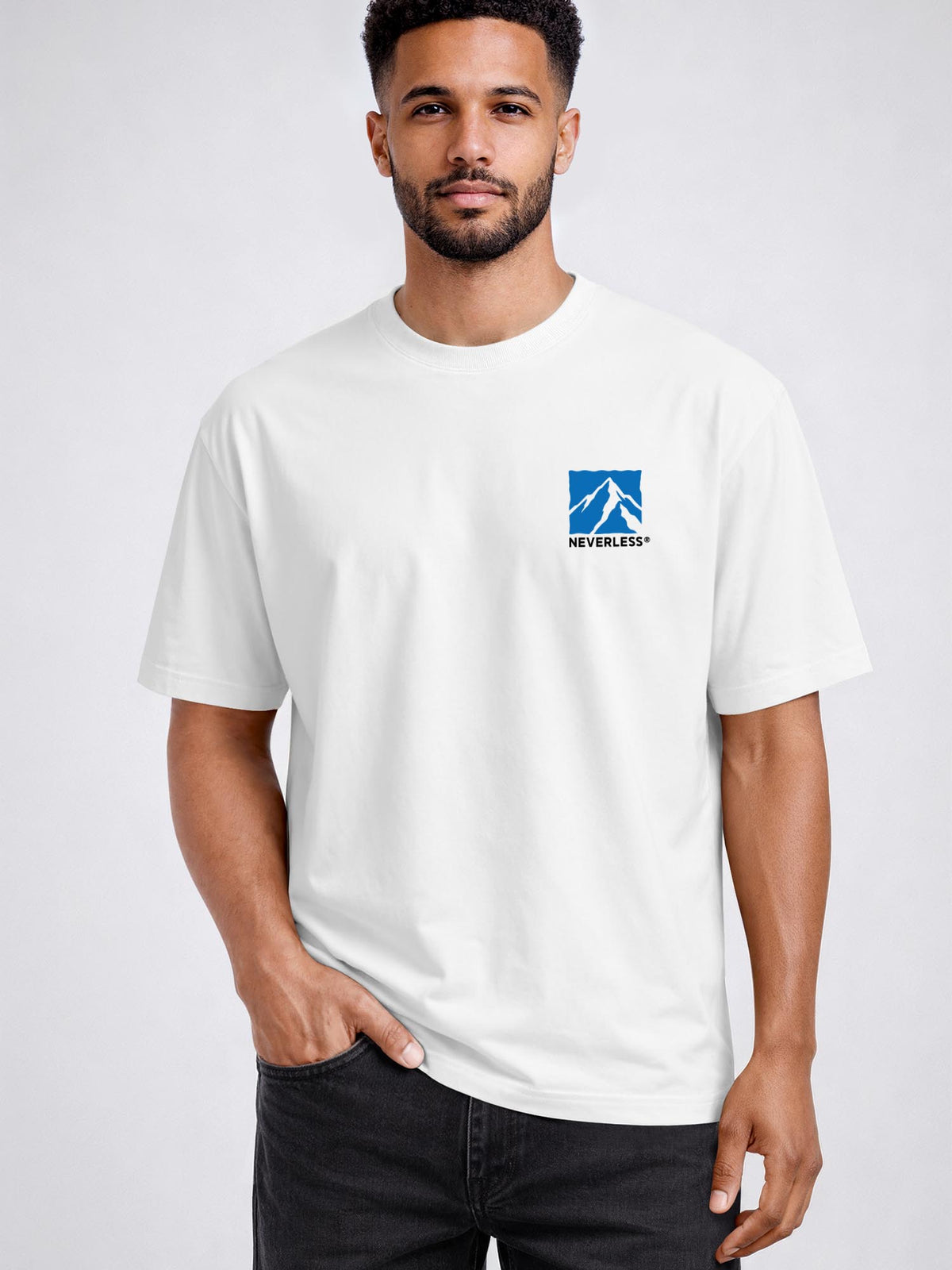 [AI generated] weiß relaxed-fit