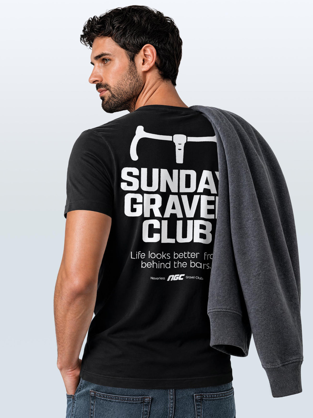 [AI generated] schwarz slim fit